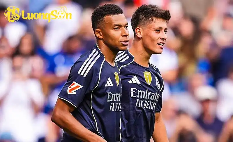 Các vệ tinh như Guler đang góp sức giúp Mbappe thăng hoa - Ảnh: @brfootball Các vệ tinh như Guler đang góp sức giúp Mbappe thăng hoa